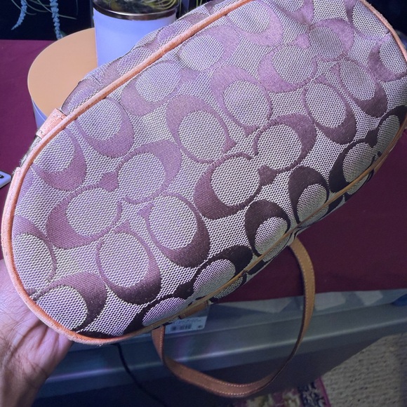 FINAL MARKDOWN Coach City Tote with Signature Logo in Tan and Brown - Picture 14 of 16